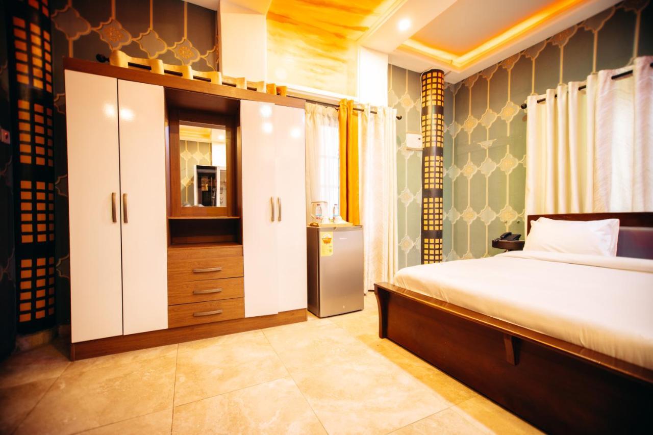 Plus 33 Hotel Nungua Экстерьер фото