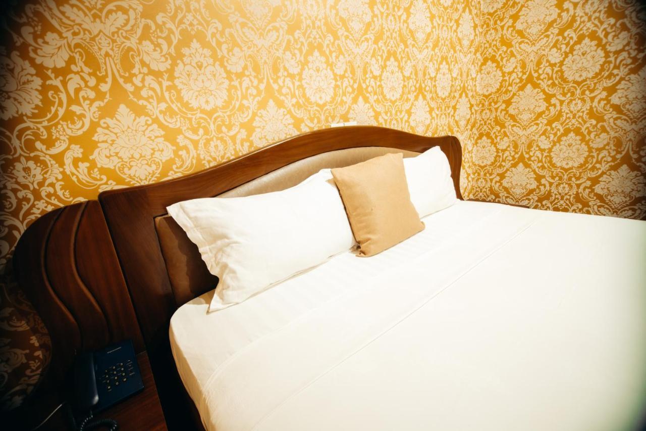 Plus 33 Hotel Nungua Экстерьер фото