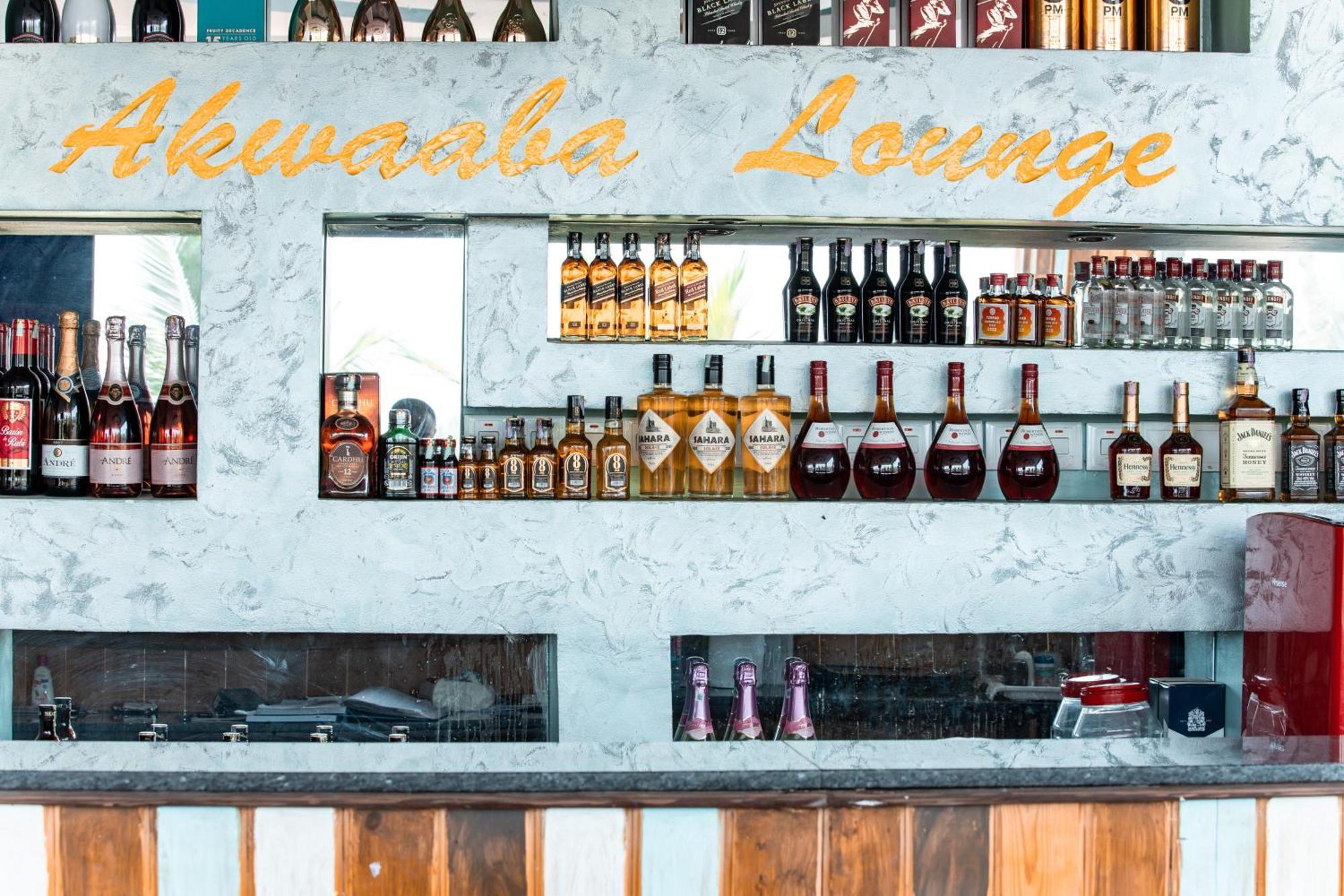 Plus 33 Hotel Nungua Экстерьер фото