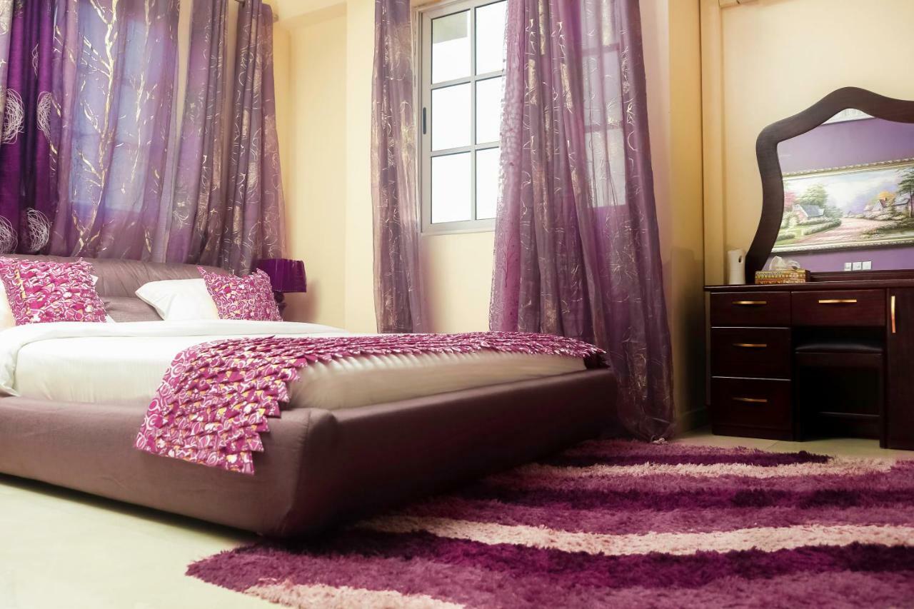 Plus 33 Hotel Nungua Экстерьер фото